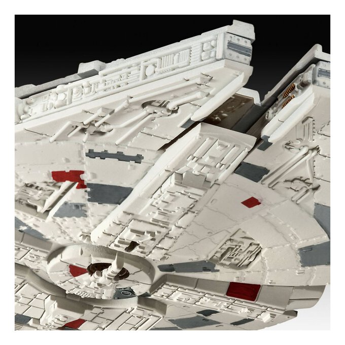 Revell Star Wars Millennium Falcon Model Set 1:241 image number 4