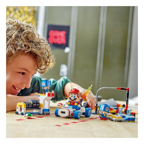 LEGO Mario Kart Toad's Garage image number 4