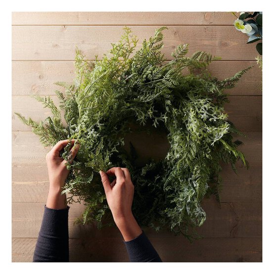 Wire Wreath Frame 20.3cm image number 3