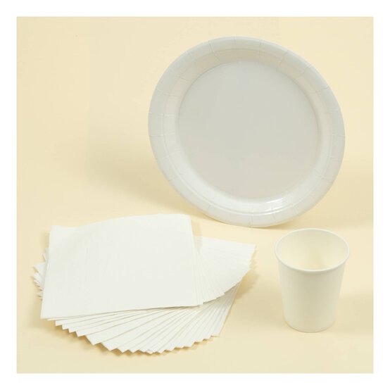 White Paper Plates 8 Pack image number 3
