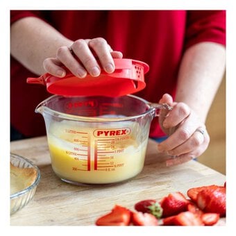 Pyrex Glass Measuring Jug with Lid 1 Litre 