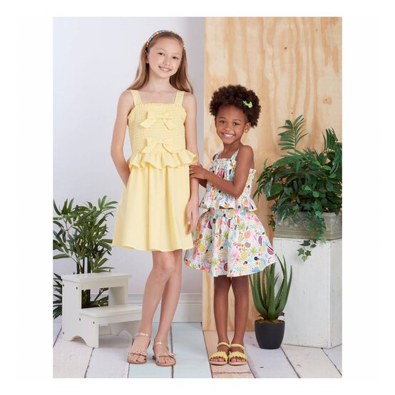 Simplicity Children&rsquo;s Top and Dress Sewing Pattern S9560 (7-14) image number 6