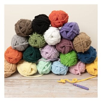 Knitcraft Plushie Friends Gift Set 50g 20 Pack