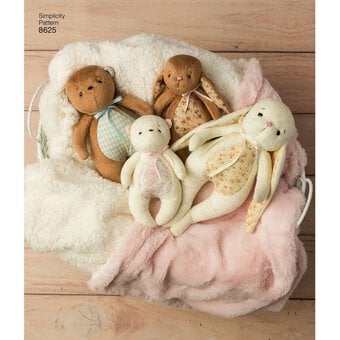 Simplicity Stuffed Animals and Gift Bags Sewing Pattern 8625 image number 4