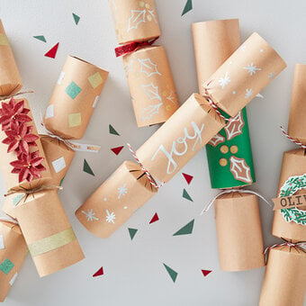 How to Create a Set of Unique Christmas Crackers