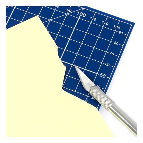 Craft Knife and 5 Replacement Blades image number 2