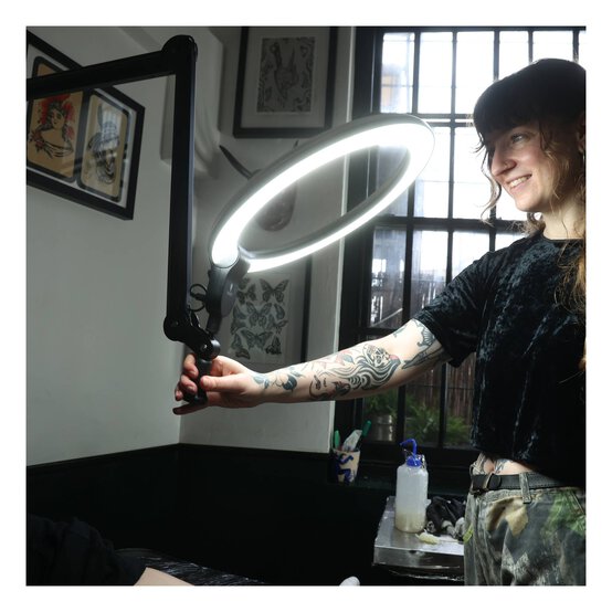 Daylight Aura Ring Lamp on Arm image number 3