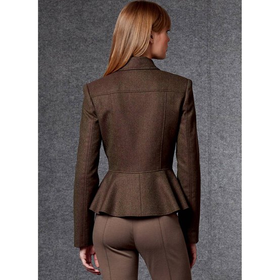 Vogue Women&rsquo;s Jacket Sewing Pattern V1714 (16-24) image number 6