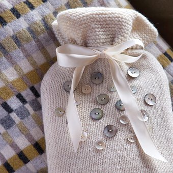 How to Knit a Hot Water Bottle Cover