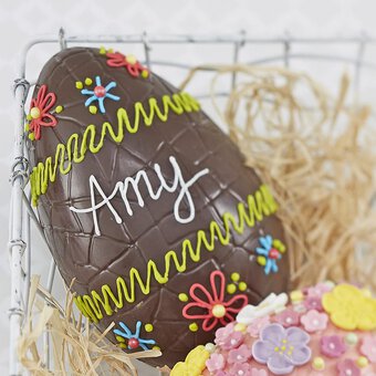 How to Make Personalised Easter Eggs