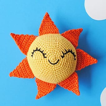How to Crochet a Summer Sun Amigurumi