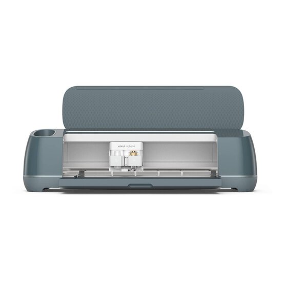 Cricut Maker 4, Essentials and EasyPress 2 Bundle image number 3