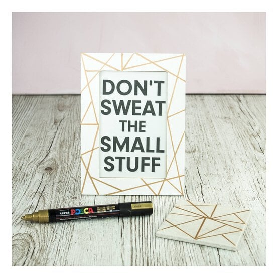 Uni-ball Posca Festive PC-5M Marker Pens 4 Pack image number 3