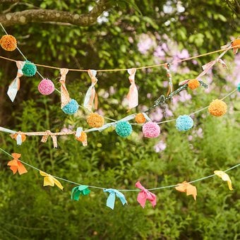 6 Garlands to Make Using Craft Scraps