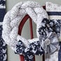 How to Sew a Christmas Wreath image number 1