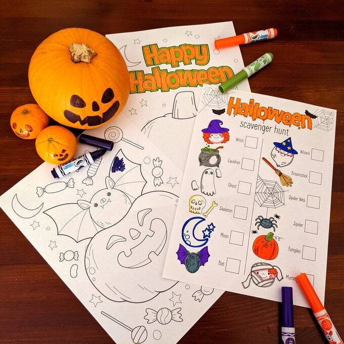 FREE Halloween Colouring Downloads image number 1