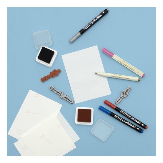 Pink Metallic Tattoo Marker Pen image number 2