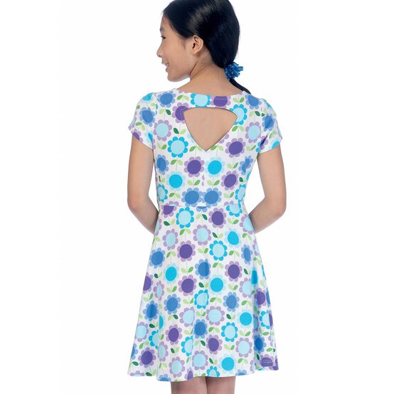 McCall’s Girls’ Dress Sewing Pattern M7079 (7-14) image number 7