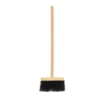 Doll&rsquo;s House Wooden Yard Brush