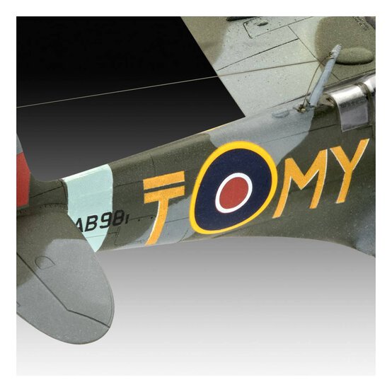Revell Messerschmitt Bf109G-10 and Spitfire Mk. V Model Kit 1:72 image number 7