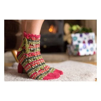 FREE PATTERN West Yorkshire Spinners Holly Berry Christmas Socks image number 2