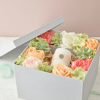 How to Make a Floral Gift Box