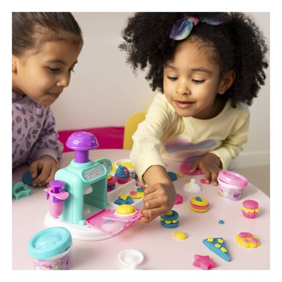 Gabby’s Dollhouse Cakey Cat’s Dough Kitchen image number 3