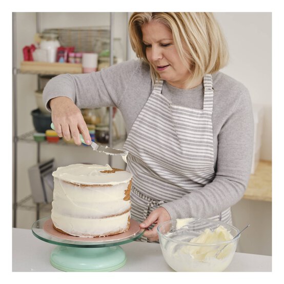 Whisk Decorating Tool Caddy 60 Pieces image number 12