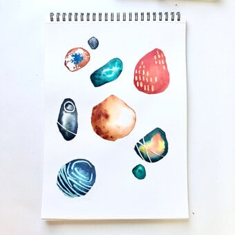 How to Create Abstract Watercolour Pebbles