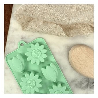 Whisk Assorted Flower Silicone Candy Mould 8 Wells image number 2