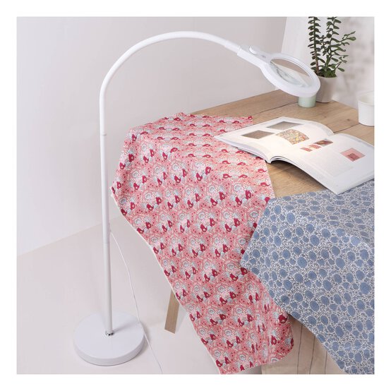 Purelite Ultra-Bright 3-in-1 Magnifying Lamp image number 3