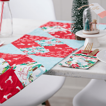How to Sew a Christmas Table Runner