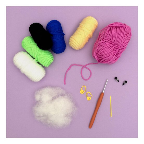 Made With Love Deer Crochet Wall Hanging Kit image number 3