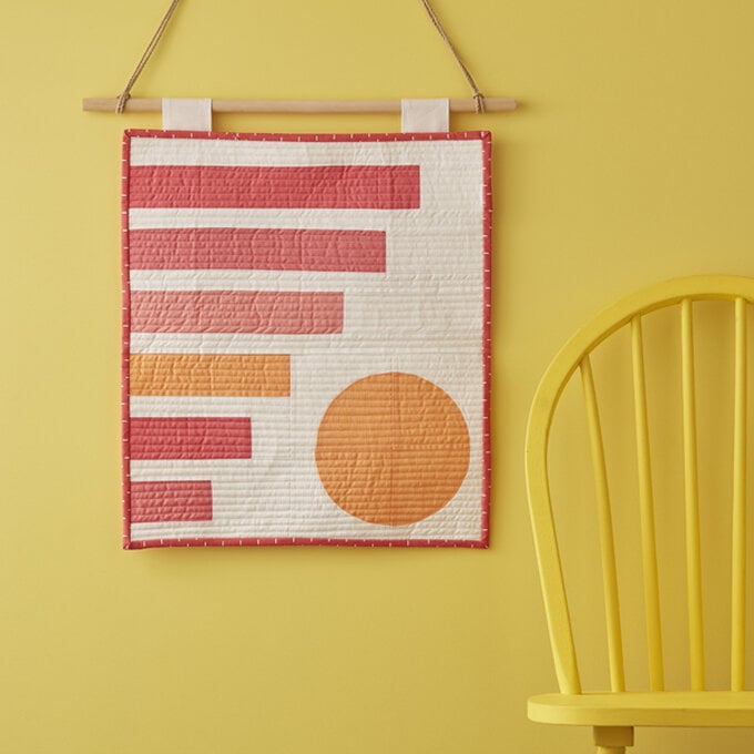 How to Sew a Modern Quilted Wall Hanging image number 1