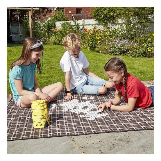 Gibsons Honeycombs Family Board Game image number 3