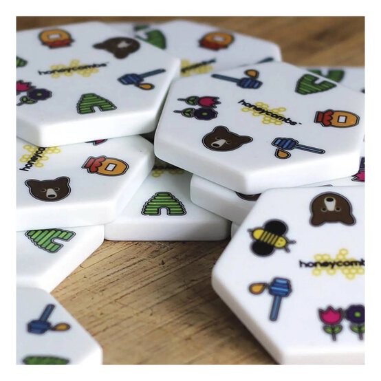 Gibsons Honeycombs Family Board Game image number 5