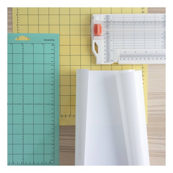 White PU Iron-On Vinyl 12 x 24 Inches image number 6