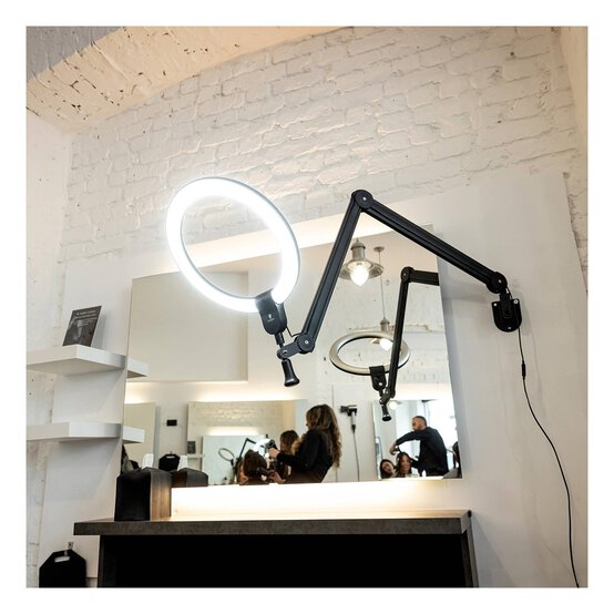 Daylight Aura Ring Lamp on Arm image number 2