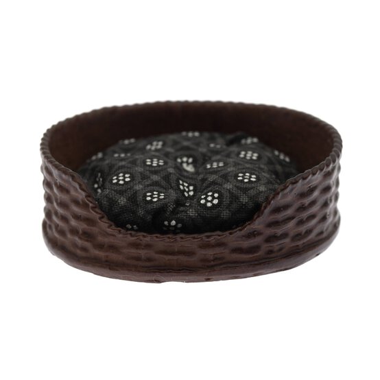 Doll&rsquo;s House Dog or Cat Bed image number 3