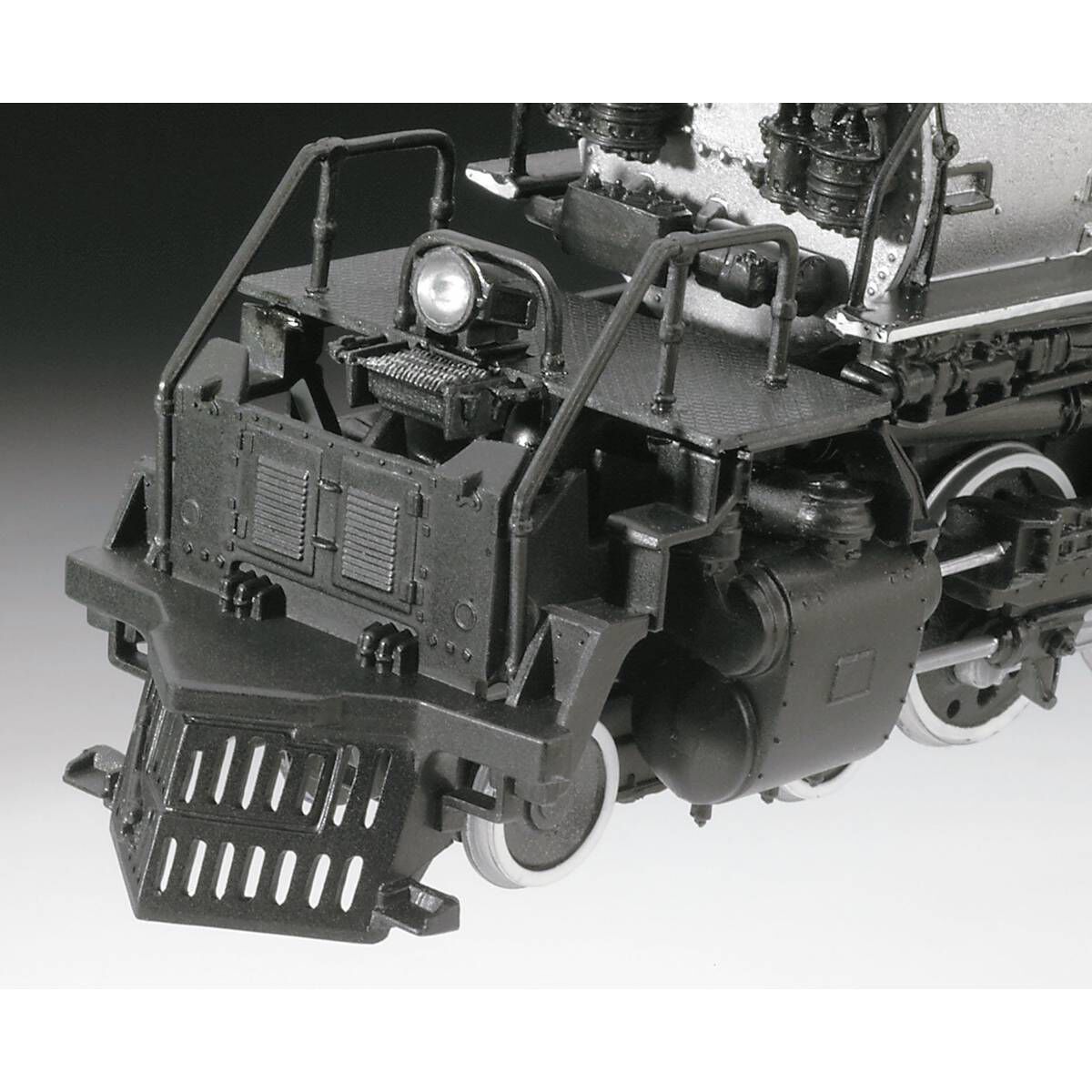 locomotive plastic model kit