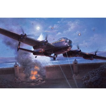Revell Avro Lancaster DAMBUSTERS Model Kit 1:72 image number 7