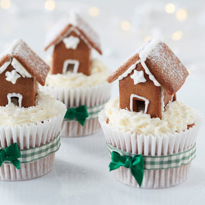 How to Make Mini Gingerbread House Cupcakes image number 1