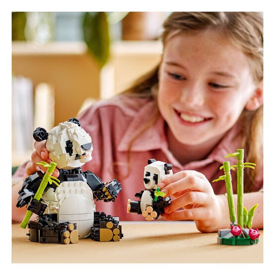 LEGO Creator 3 in 1 Wild Animals Panda Family image number 4