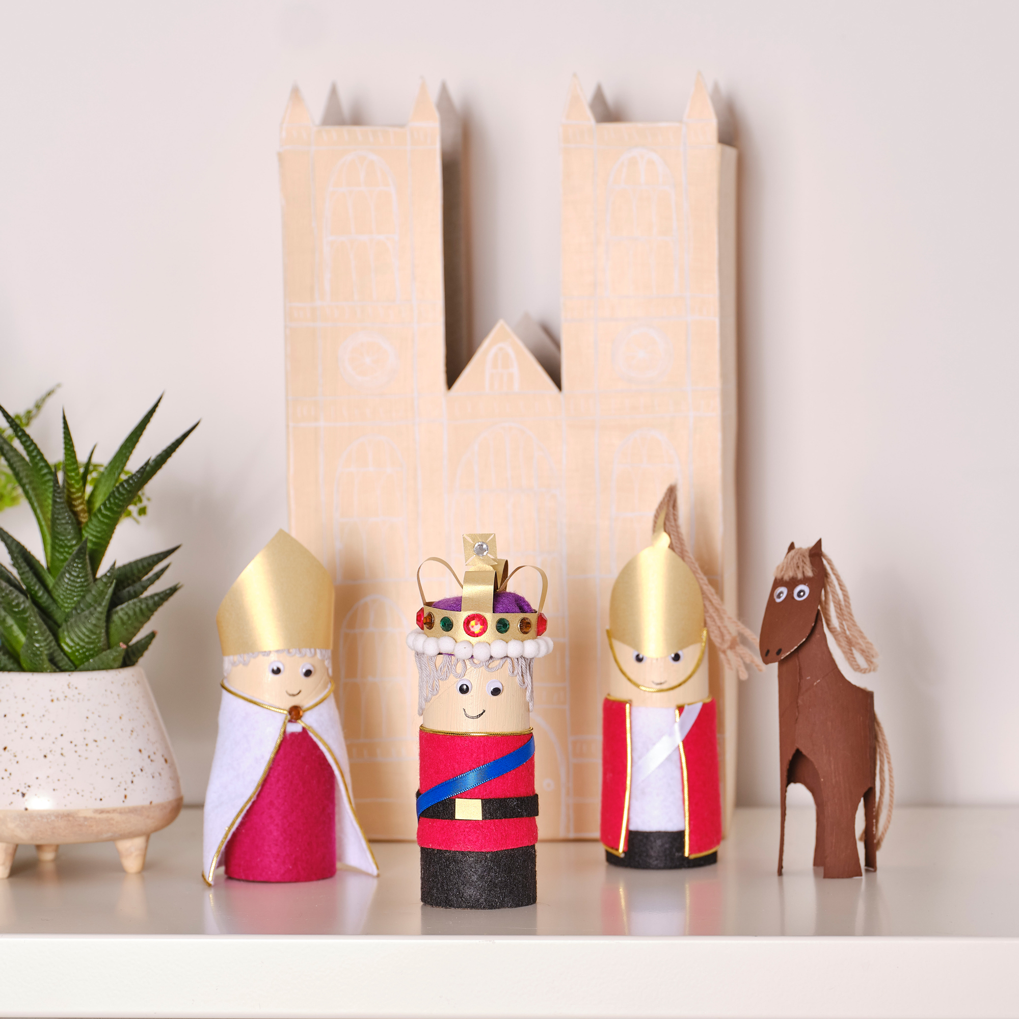 How to Make Coronation Craft Rolls | Hobbycraft