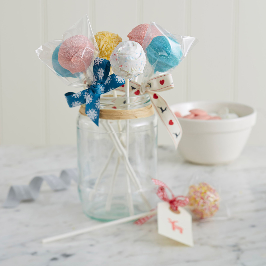 Give the Gift of Food: Red Velvet Cake Pops | Adventures in the Kitchen
