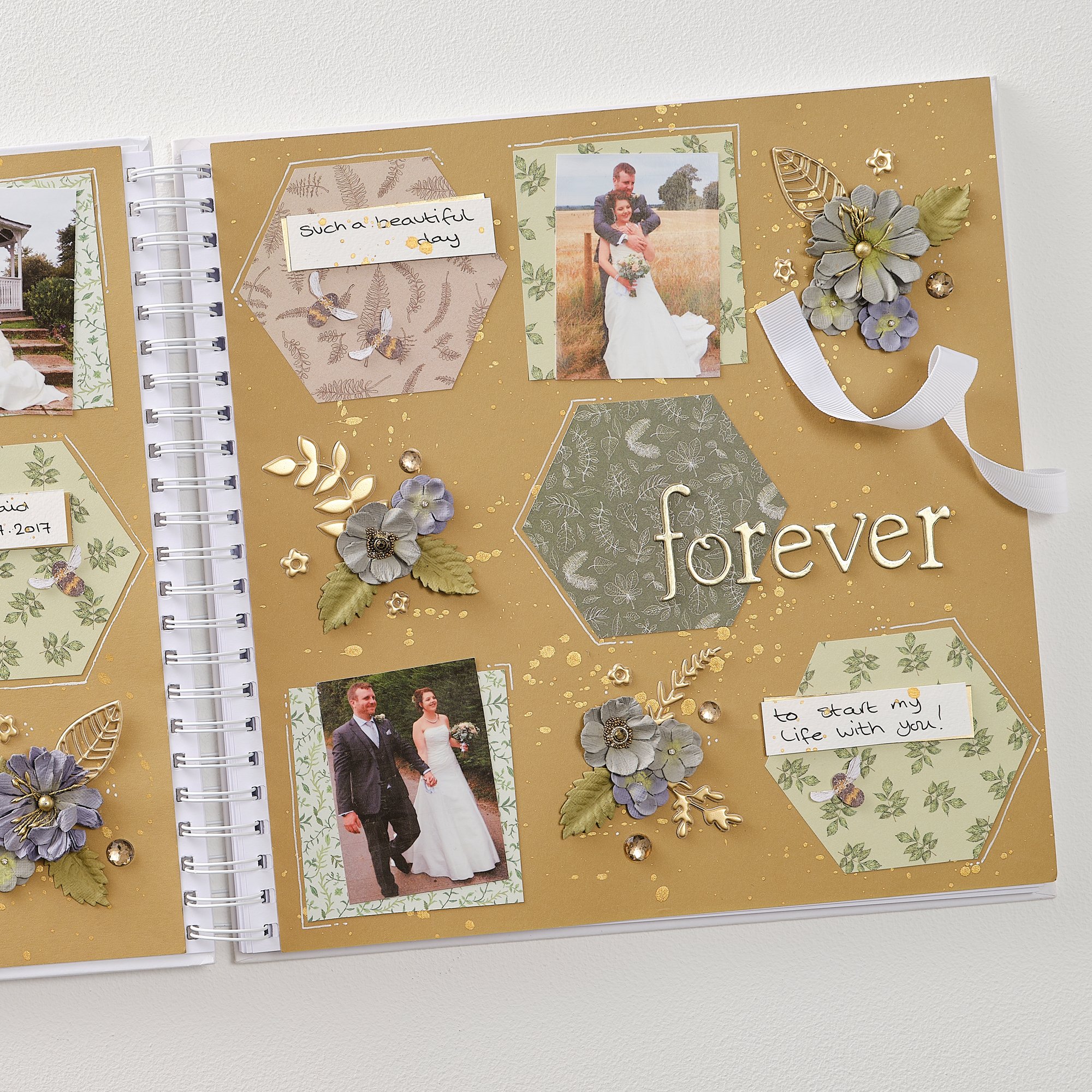 Free Wedding Scrapbook Embellishments and Layouts  Wedding scrapbook, Free  wedding printables, Wedding paper