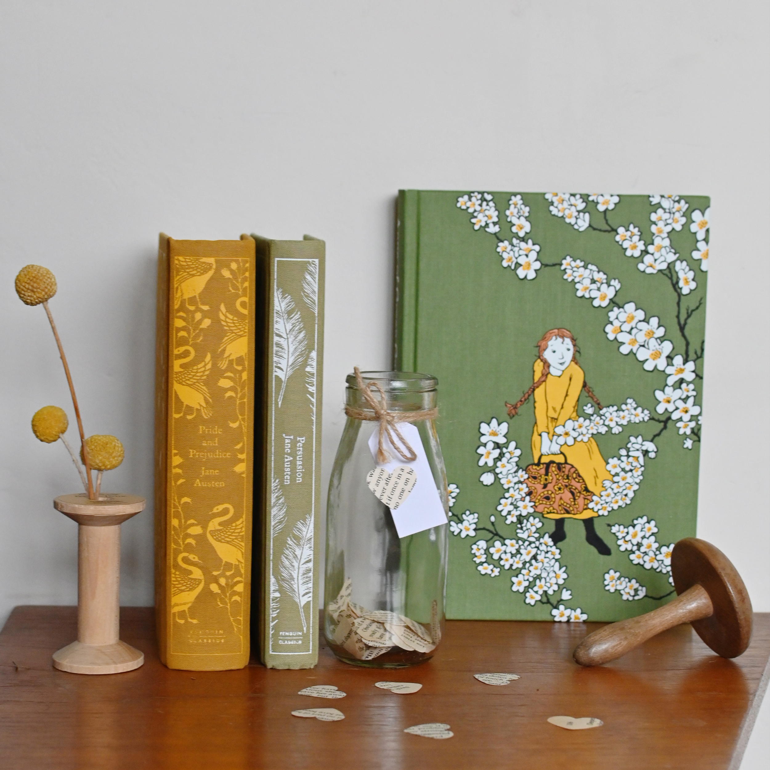 How to make love heart confetti Hobbycraft