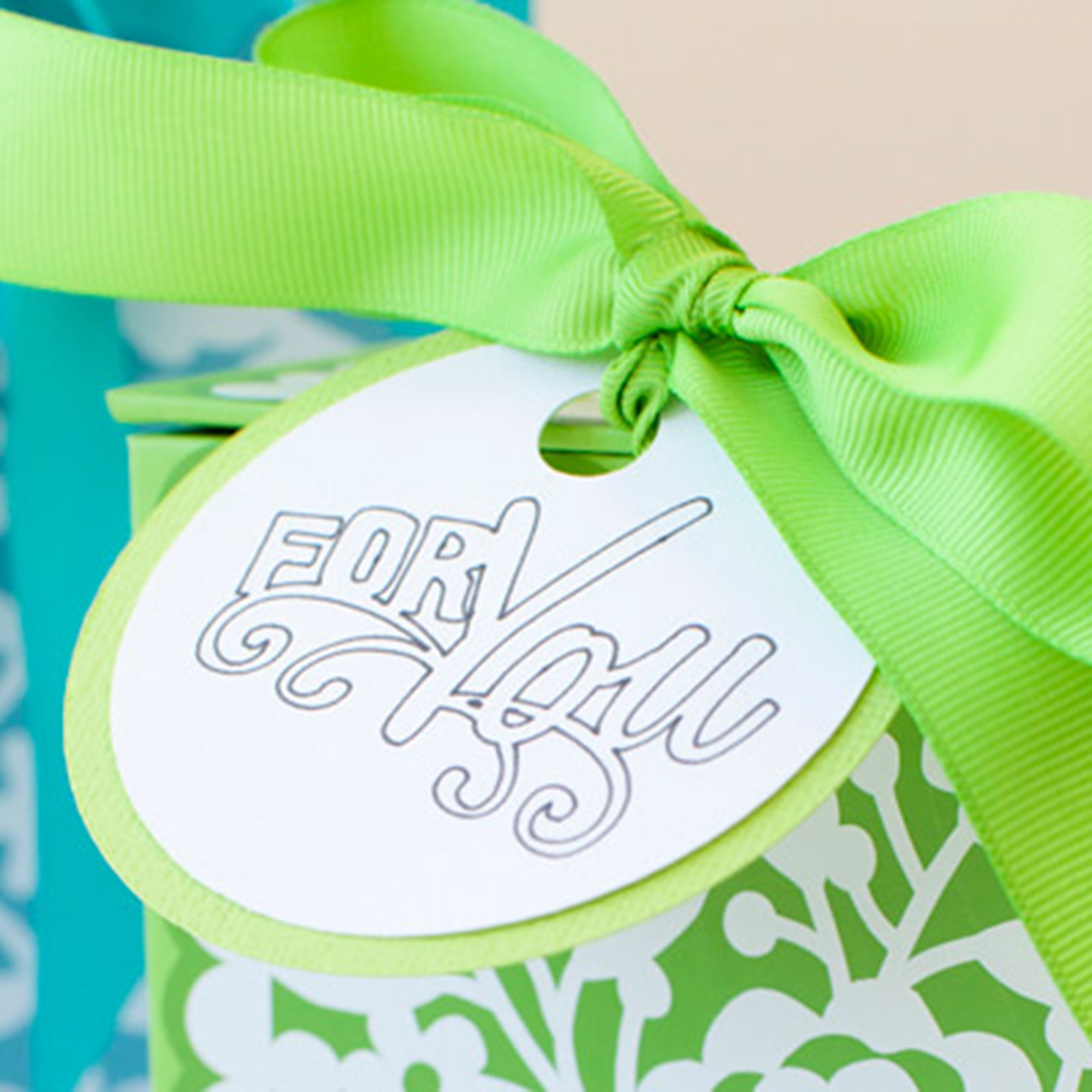 Your Cricut Explore Floral Gift Box Hobbycraft