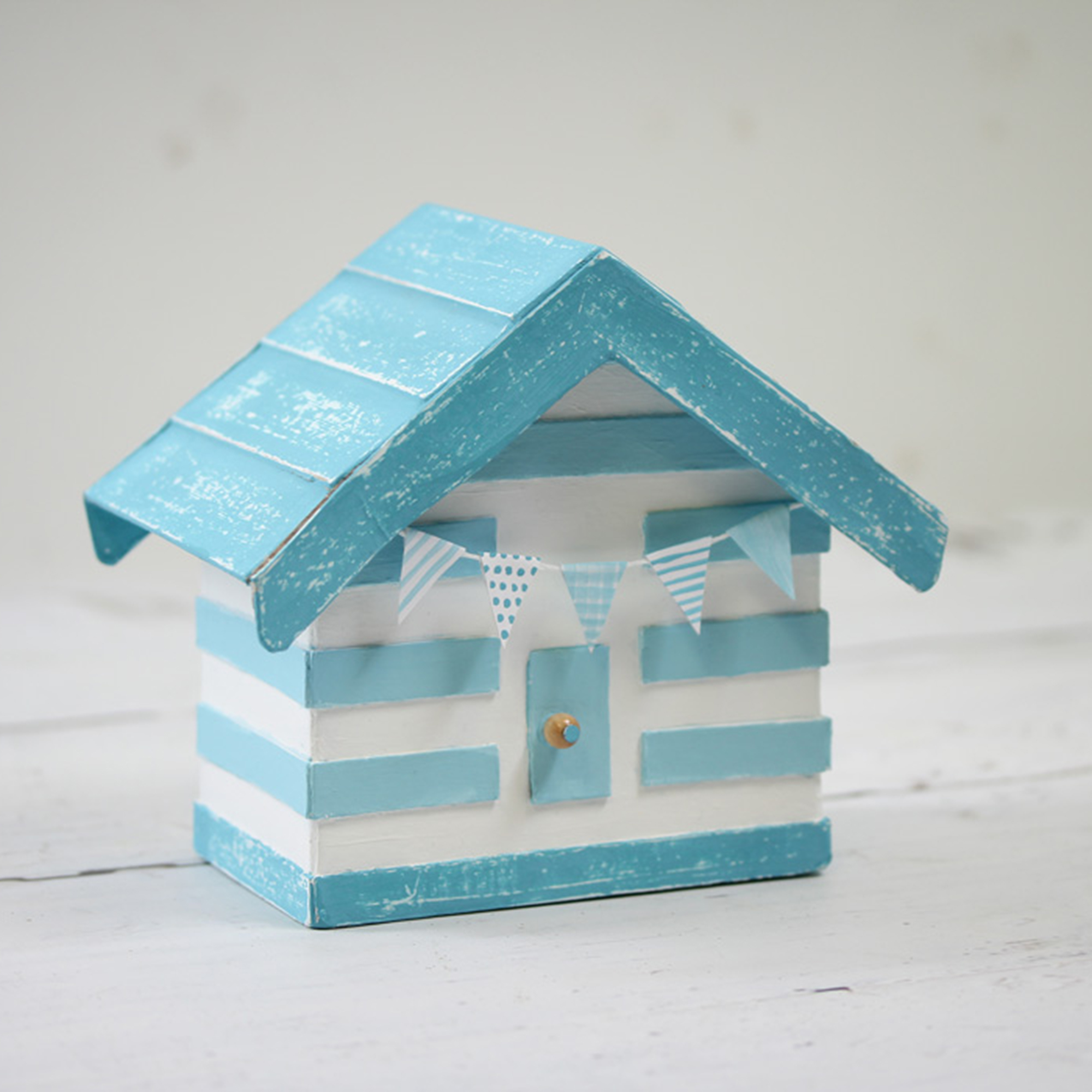 How to Decorate a Mache Beach Hut Hobbycraft